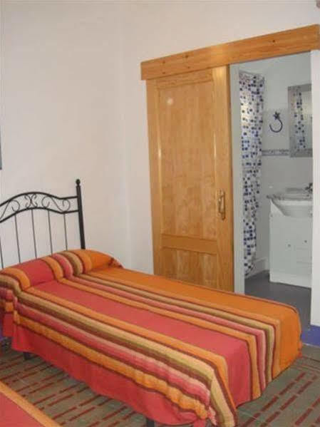 Hostal Villa Mercedes Chipiona Exteriör bild