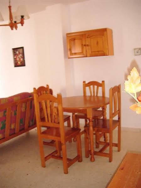 Hostal Villa Mercedes Chipiona Exteriör bild